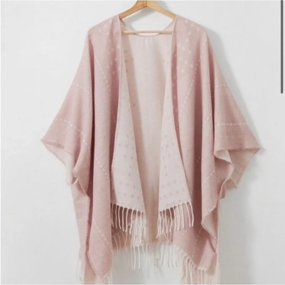 Gentle Fawn Hermosa Kimono - Picture 2 of 8